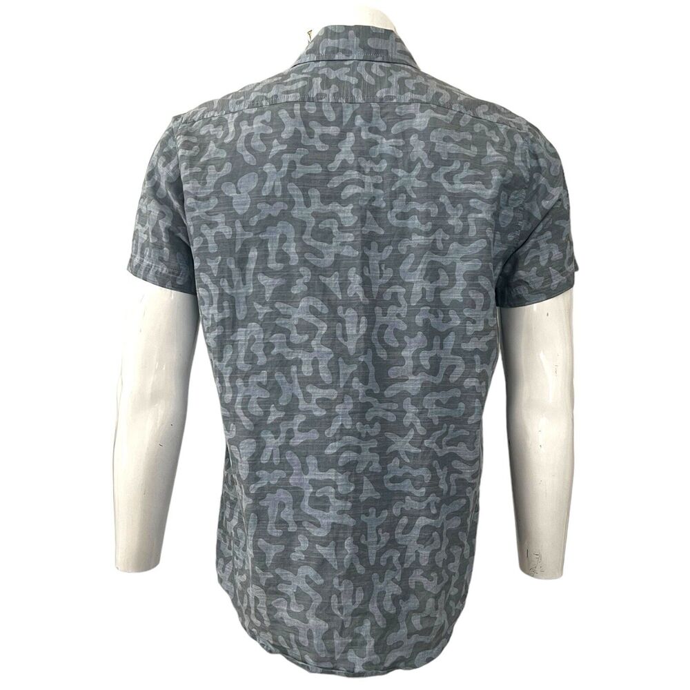 Howler Bros Mens Gray Camo‎ Short Sleeve Button Down Shirt Size S - Picture 2 of 3